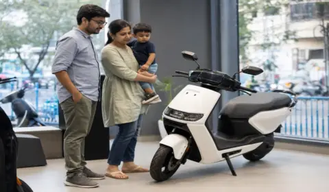 Ather Rizta: মাসিক চালানোর খরচ মাত্র ₹১০৭? BaaS ₹75,999 থেকে — মধ্যবিত্তের ইলেকট্রিক স্কুটার গাইড ২০২৬