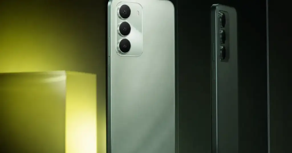 Realme 16T 5G সেল — 8000mAh ব্যাটারি ও ₹3000 ডিসকাউন্ট